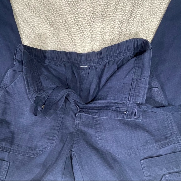 Carhartt Women's Cargo Pants - Picture 2 of 2